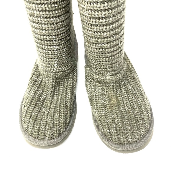 UGG Boots - Picture 10 of 10